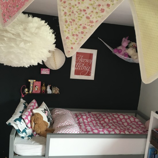 Small kids rooms space saving tips.